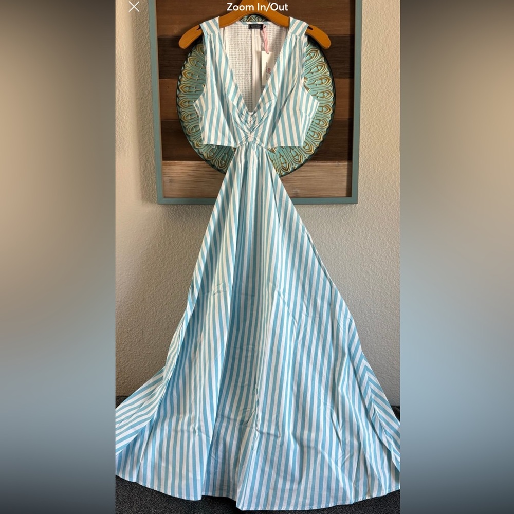 NWT vineyard vines Cutout Maxi Dress in Kitt Stripe-MistBlue